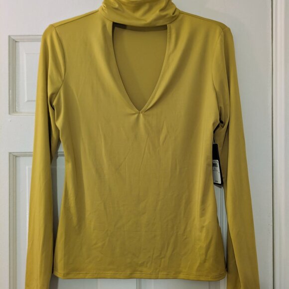 GUESS chartreuse mock-neck long-sleeved blouse with keyhole cutout S BNWoT - Picture 1 of 3